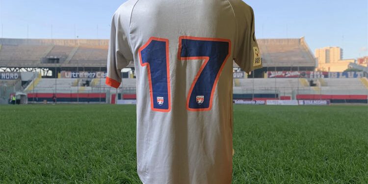 Taranto, la maglia storica: la maglia di Ousmane Sy per la stagione 2010/11