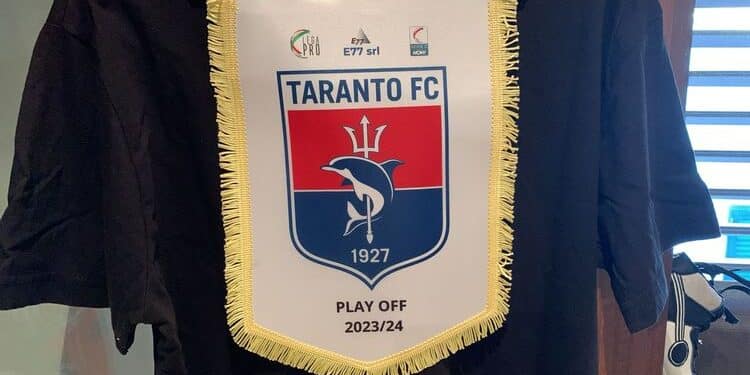Taranto, E77 srl e GiornaleRossoBlu.it forniranno i gagliardetti per i PlayOff 2023/24