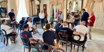 Il sindaco Melucci incontra la tifoseria rossoblù