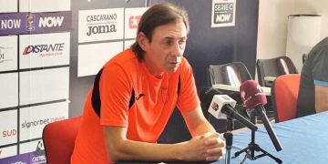 Taranto, Gautieri: “Dobbiamo pensare solo a lavorare. Non avere i tifosi dispiace”