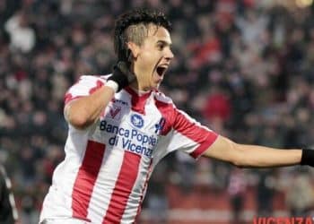 Taranto, ufficiale: firma Varela