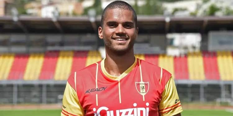Taranto, ufficiale: firma Gabriel Meli