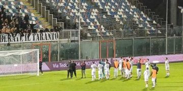 Crotone-Taranto 2-1, le pagelle: Bene Shiba e Del Favero, Speranza prova a mettere qualità