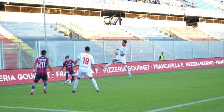 Taranto-Turris 0-0, la moviola: giusta decisione sul doppio giallo a Pugliese