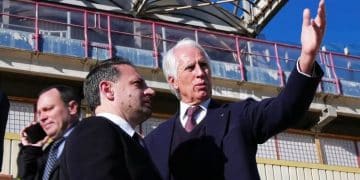 Taranto, sopralluogo allo stadio Iacovone del presidente del Coni Malagò e del commissario Ferrarese