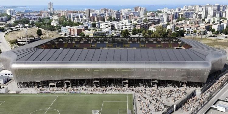Taranto, la futura copertura dello stadio Iacovone