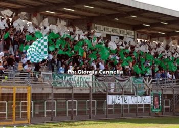 Corteo non autorizzato prima di Manduria – Massafra: il Questore di Taranto emette 19 DA.SPO. nei confronti degli ultrà locali