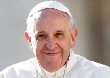 Il Gatto Non C’è, i Topi Ballano: La Politica Italiana dopo la Morte di Bergoglio