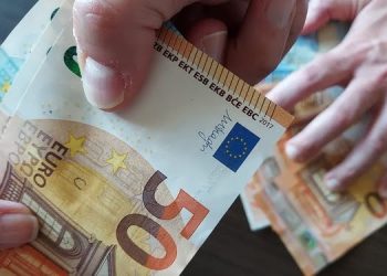Tentata estorsione ai danni di un commerciante di preziosi: 59enne finisce in carcere