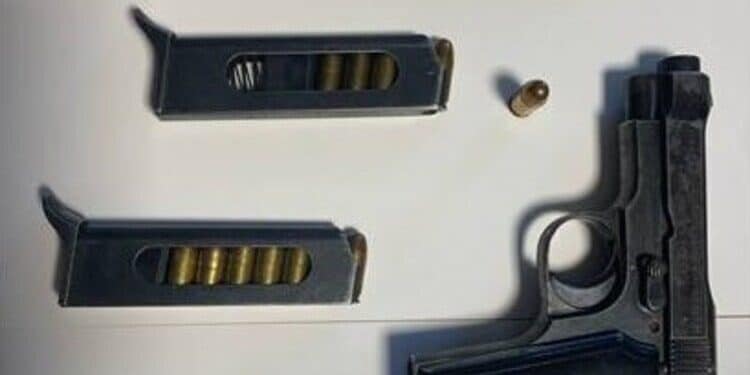 Manduria, evade dai domiciliari con una pistola carica: arrestato 64enne dalla Polizia di Stato