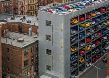 “Un silos per rilanciare il Borgo”: Lessa e De Gennaro (FdI) rilanciano il tema parcheggi