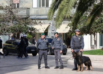 Droga, blitz della Guardia di Finanza: 31 persone segnalate nel Tarantino