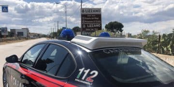 Lizzano, scippano un’anziana e fuggono: arrestati due cittadini stranieri