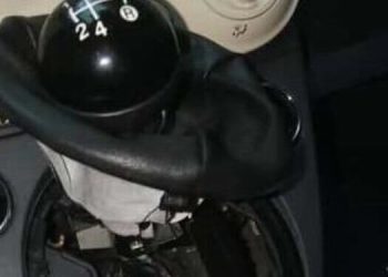 Antidroga nel Tarantino: 44 dosi di cocaina e droga nascosta in una macchina da cucire