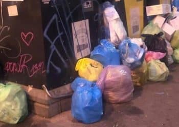 Distributori automatici H24 nel mirino dell’inciviltà: “Non siamo isole ecologiche”