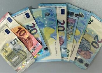 Taranto, getta la cocaina nel water alla vista dei Falchi: arrestato 39enne