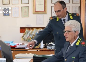 Taranto, scoperti 13 lavoratori “in nero” in varie attività commerciali