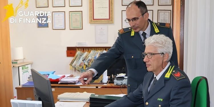 Taranto, scoperti 13 lavoratori “in nero” in varie attività commerciali