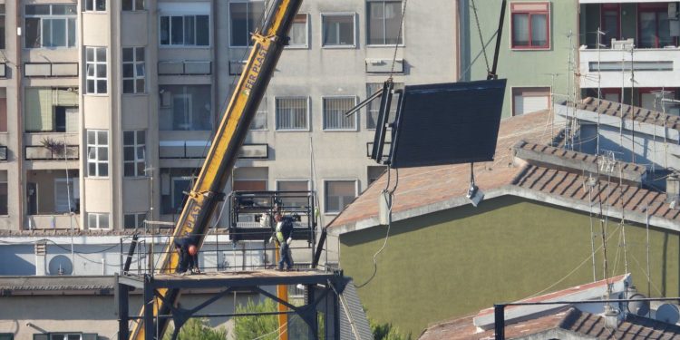 Addio al Vecchio Tabellone: Smontato lo Storico Display dello Stadio Iacovone