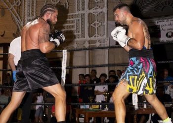 Un magistrale Francesco Castellano domina il 15° Trofeo Città di Mottola e onora la boxe locale