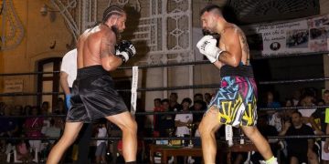 Un magistrale Francesco Castellano domina il 15° Trofeo Città di Mottola e onora la boxe locale