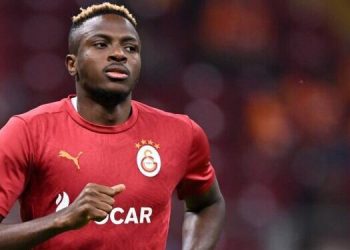 Osimhen resiste al Galatasaray, Roma stringe per un nuovo bomber e il Cagliari piazza i primi colpi