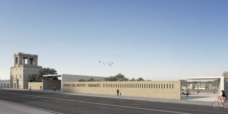 Taranto, lo stadio del nuoto che si affaccia sul mare e sulla memoria