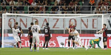 Serie A 2025-2026: La Cremonese sorprende il Milan, debutto col botto per Roma e Napoli