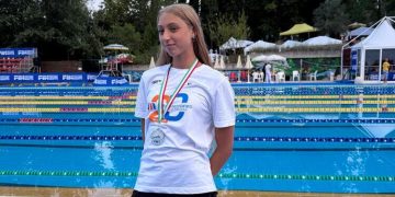 Alessia Loconsole, nuova stella del nuoto tarantino: campionessa italiana nei 100 rana Juniores