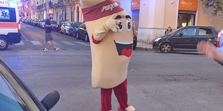 Riapre il Panificio Oberdan: tra panzerotti, sorrisi e il ritorno di Oberdino
