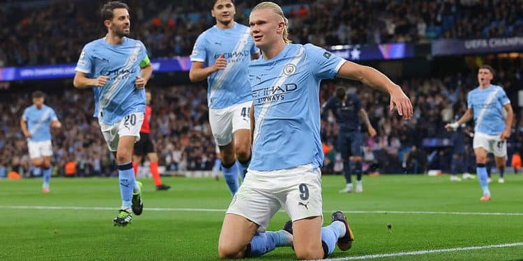 Champions League, Manchester City-Napoli 2-0: Di Lorenzo espulso, Haaland e Doku puniscono gli azzurri