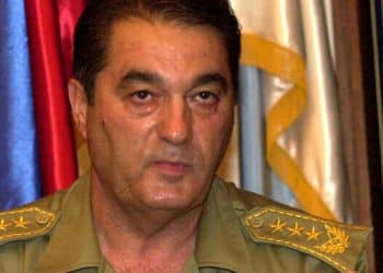 Avion del Governo Serbo con il generale Pavković atterra a Belgrado: trasporto immediato alla VMA