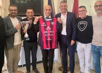 La New Taranto Calcio a 5 incontra il Sindaco con il supporto di E77 Srl
