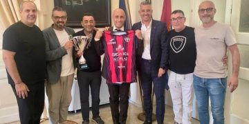 La New Taranto Calcio a 5 incontra il Sindaco con il supporto di E77 Srl