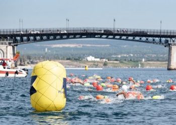 Ziyang Zhang mattatore al Mediterraneo Open Water 2025: oro, spettacolo e pubblico record a Taranto