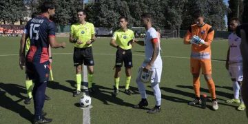 Spinazzola-Taranto 0-1, la cronaca: i rossoblù soffrono ma Souaré li trascina. Tre punti d’oro all’esordio