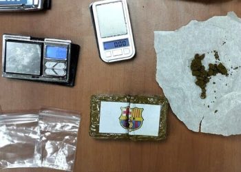 Sorpreso con un panetto di hashish in casa: 49enne arrestato dalla Polizia di Stato