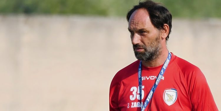 Canosa Calcio 1948: sollevato dall’incarico mister Francesco Modesto