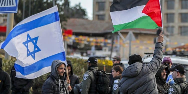 Pace tra Israele e Palestina: l’appello di Giovanni Di Stefano da Monaco per revocare i mandati della Corte Penale Internazionale