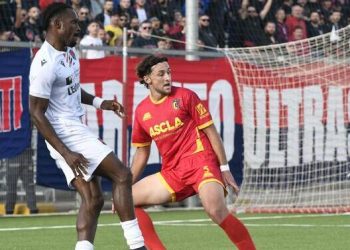 Beffa nel recupero: il Taranto si fa raggiungere in extra time dal Maglie