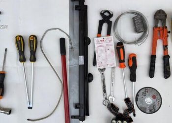 Statte, rinvenuta autovettura con ordigni esplosivi: intervento dei Carabinieri