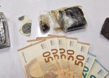Montemesola, 25enne arrestato per spaccio di hashish: sequestrati 210 grammi di droga e contanti