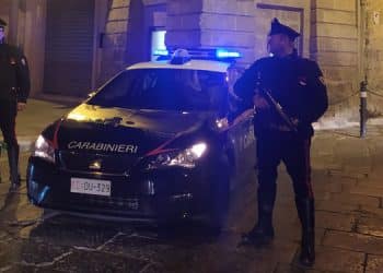Hashish nascosto tra armadio e frigorifero: 23enne arrestato dai Carabinieri