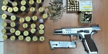 Pistola nascosta nel vano caldaia: arrestato 50enne a San Vito