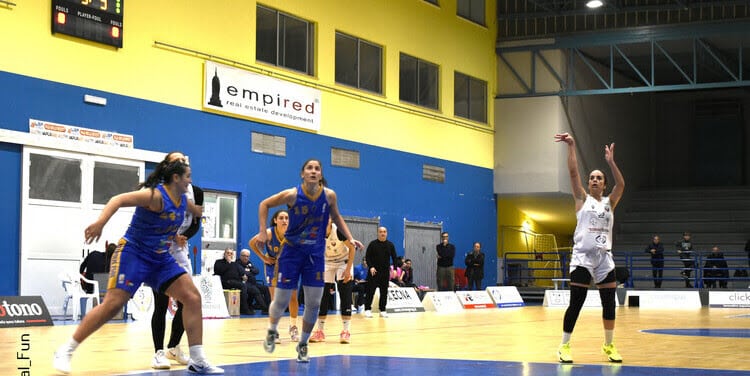 Dinamo Taranto da applausi: rimonta e sorpasso nel finale contro Napoli Women Basket
