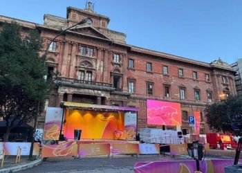 Taranto accende l’Olimpiade: la città celebra il passaggio della Fiamma