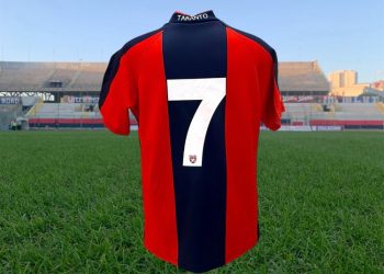 Taranto, la maglia che racconta una stagione: il matchworn di Francesco Scarpa 2009/2010