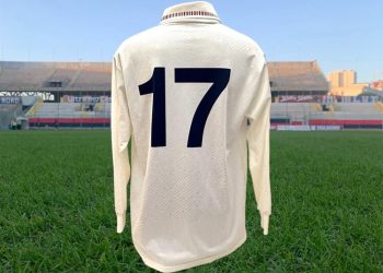 Taranto, la maglia che racconta una stagione: il matchworn di Piero Caputo 1994/95