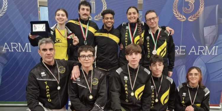 Club Scherma Taranto protagonista al Trofeo Adriatico: quattro medaglie nel ricordo di Camilo Bory
