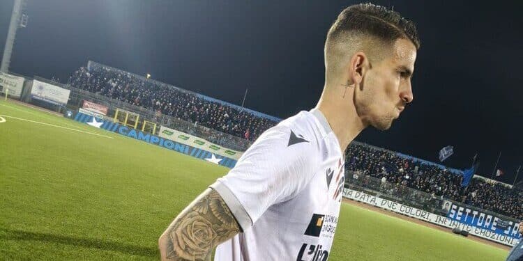 Il Bisceglie alza la Coppa Italia di Eccellenza Puglia: Citro decide la finale contro il Taranto